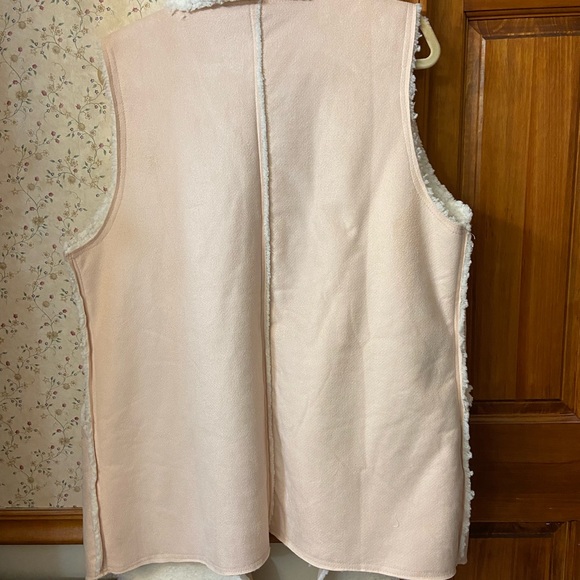 Lularoe Marlow RETIRED - Picture 3 of 5